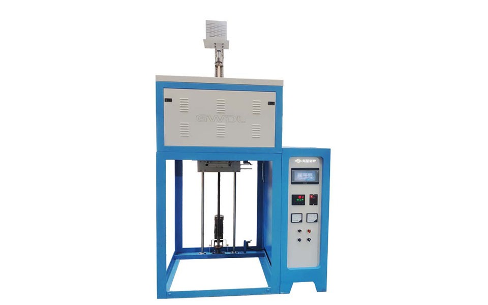 带搅拌高温玻璃熔化炉