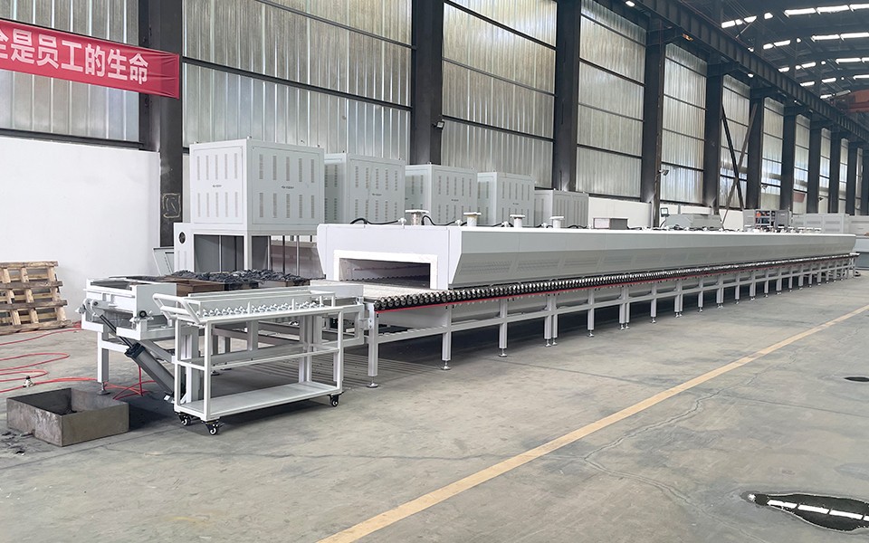 辊道窑-11.jpg 辊道窑-11.jpg